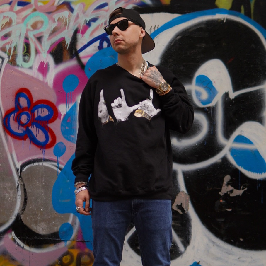 ILL Hands Crewneck